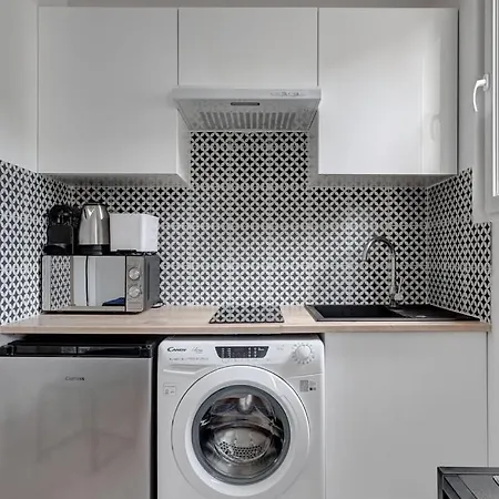 Apartment 522 Tocqueville - Cozy In 17 Paris