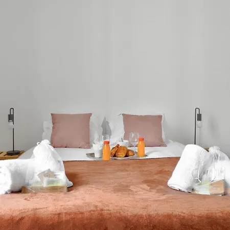 522 Tocqueville - Cozy In 17